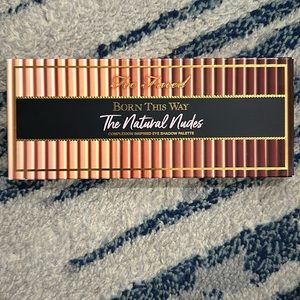 Too Faced Born This Way Natural Nudes Eyeshadow Palette